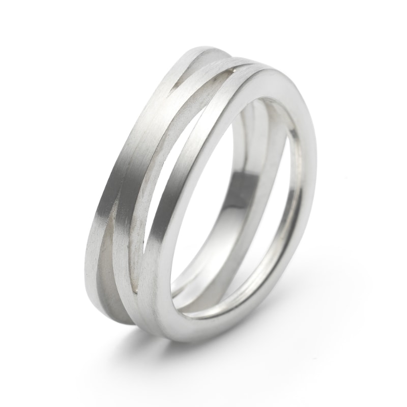 Graceful silver ring