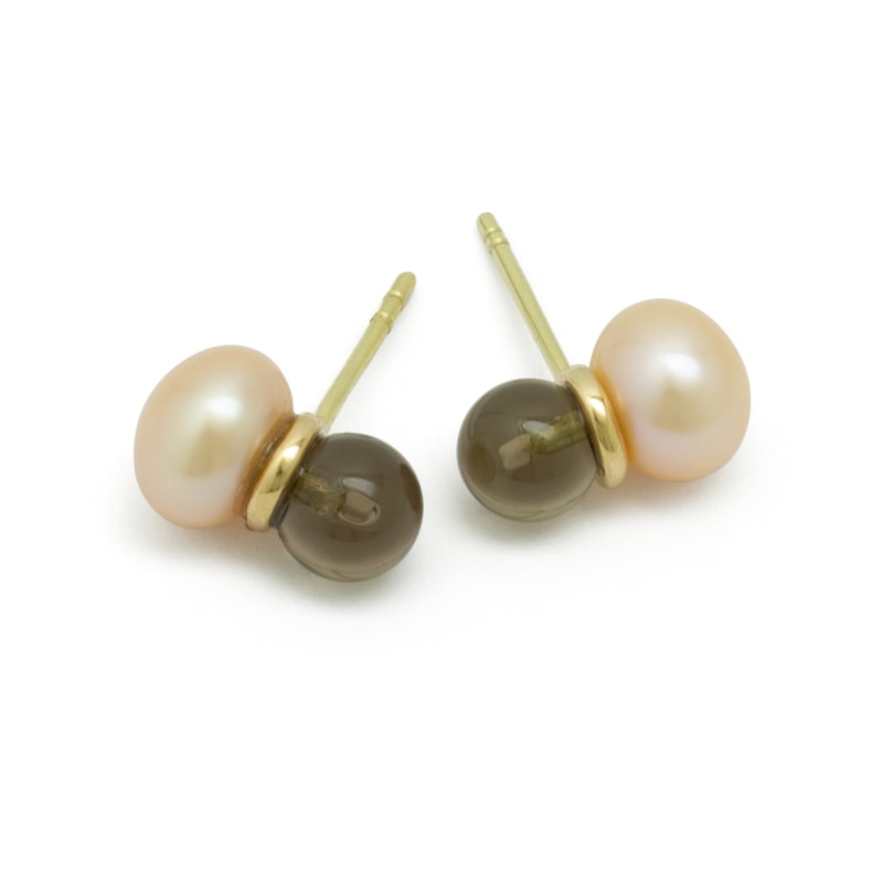 Golden studs with pearl and smokey quartz