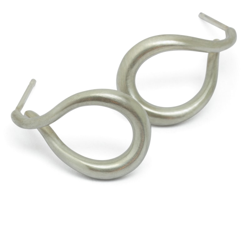 Graceful silver earrings