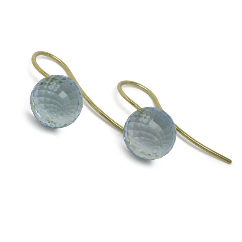 Yellow gold earrings with blue topaz